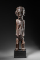 Standing female figure, D. R. Congo, Kuyu, Size: H: 57 cm (H: 22.4 inch), ID: 3053213 - 5/5