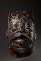 Männliche Helmmaske "lipiko" (pl. "mapiko"), Mosambik, Makonde, Mueda-Plateau, Südtansania / Nordmosambik, Größe: H: 26,5 cm (H: 10.4 inch), ID: 3053283 - 5/5