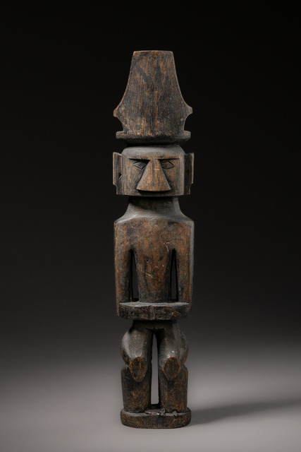 Ahnenfigur "adu zatua", um 1910, Indonesien - Nias, Ono Niha, Größe: H: 26 cm (H: 10.2 inch), ID: 3053247