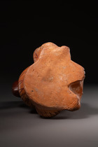 Stirrup-spout vessel in the form of a crouching woman with child, Moche III - IV, ca. 300 bis 600 AD, Peru, Moche, Size: H: 23 cm (H: 9.1 inch), ID: 3053301 - 5/6