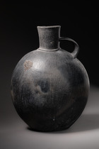 Large vessel (huaco) with a zoomorphic embossed pattern, ca. 900 - 1100 AD, Peru, Chimu, Size: H: 30 cm (H: 11.8 inch), ID: 3053288 - 3/4