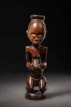 Kneeling female power figure, D. R. Congo, Tabwa, Size: H: 24 cm (H: 9.4 inch), ID: 3053339 - 5/6