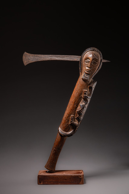 Axe, D. R. Congo, Chokwe, Size: L: 36,5 cm (L: 14.4 inch), ID: 3053357
