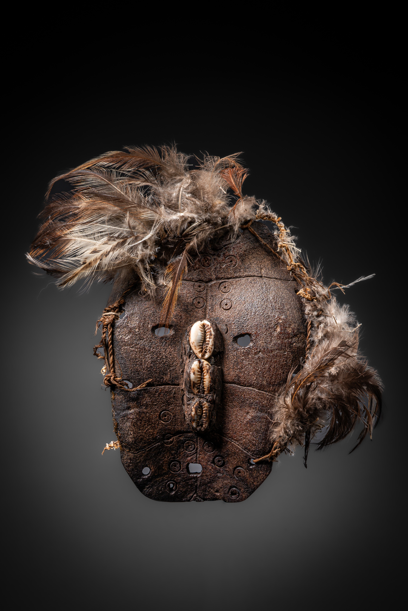 Anthropomorphe Gesichtsmaske der "bwami"- Gesellschaft, D. R. Kongo, Lega, Größe: H: 16 cm (H: 6.3 inch), ID: 3053360