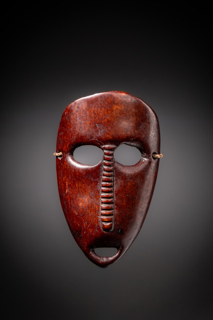 Miniature mask, D. R. Congo, Shi, Size: H: 13 cm (H: 5.1 inch), ID: 3053364
