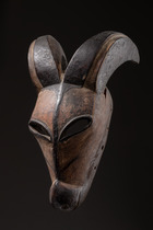 Zoomorphe Maske der "karikpo"- Gesellschaft, Nigeria, Ogoni, Größe: H: 29 cm (H: 11.4 inch), ID: 3053350 - 2/4