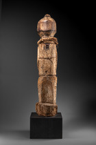 Große Fetischfigur "nkisi", D. R. Kongo, Songe, Größe: H: 83 cm (H: 32.7 inch), ID: 3053445 - 3/5