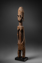 Standing figure, Nigeria, Jukun, Size: H: 57,5 cm (H: 22.6 inch), ID: 3053474 - 2/5