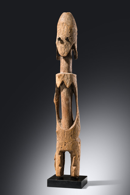 Figure debout, Nigéria, Jukun, Taille: H: 57,5 cm (H: 22.6 inch), ID: 3053474