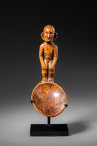 Figurally carved spoon, Philippines - Ifugao, Size: H: 14,5 cm (H: 5.7 inch), ID: 3053436 - 2/5