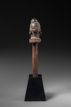 Bouchon de calebasse "mtete", Mozambique, Makonde, Taille: H: 17 cm (without base) (H: 6.7 inch (without base)), ID: 3053577 - 3/5