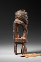 Small seated figure, Cameroon, Anyang, Size: H: 14 cm (H: 5.5 inch), ID: 3053592 - 4/8