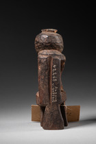 Small seated figure, Cameroon, Anyang, Size: H: 14 cm (H: 5.5 inch), ID: 3053592 - 5/8