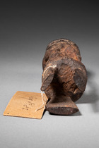 Small seated figure, Cameroon, Anyang, Size: H: 14 cm (H: 5.5 inch), ID: 3053592 - 7/8