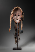 Rare and extraordinary mask, Côte d'Ivoire, Dan, Size: H: 23 cm (H: 9.1 inch), ID: 3053604 - 4/5