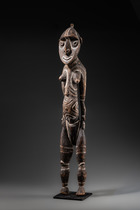 Figure féminine debout "nogwi", Papouasie-Nouvelle-Guinée - Washkuk, Kwoma, Taille: H: 97,5 cm (H: 38.4 inch), ID: 3053590 - 5/5