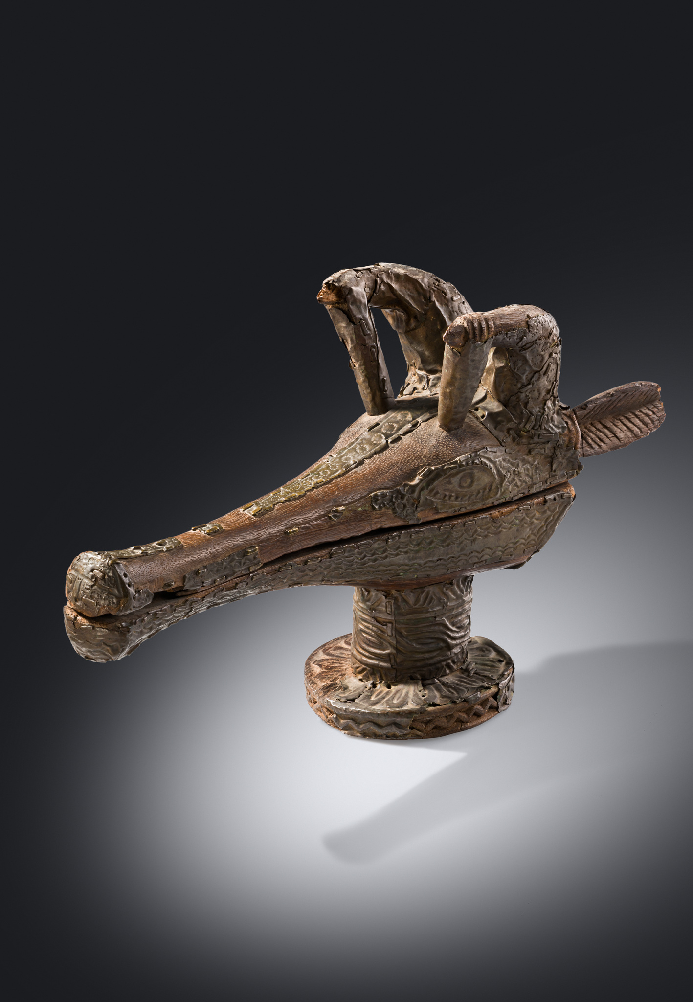 Récipient à noix de kola " orievbee-enya ", Nigéria, Edo, Benin, Taille: H: 23,5 cm L: 38,5 cm (H: 9.3 inch L: 15.2 inch), ID: 3053571