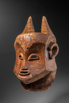 Masque-heaume à cornes " ngontang ", Gabon, Fang, Taille: H: 47,5 cm (H: 18.7 inch), ID: 3053560 - 2/5