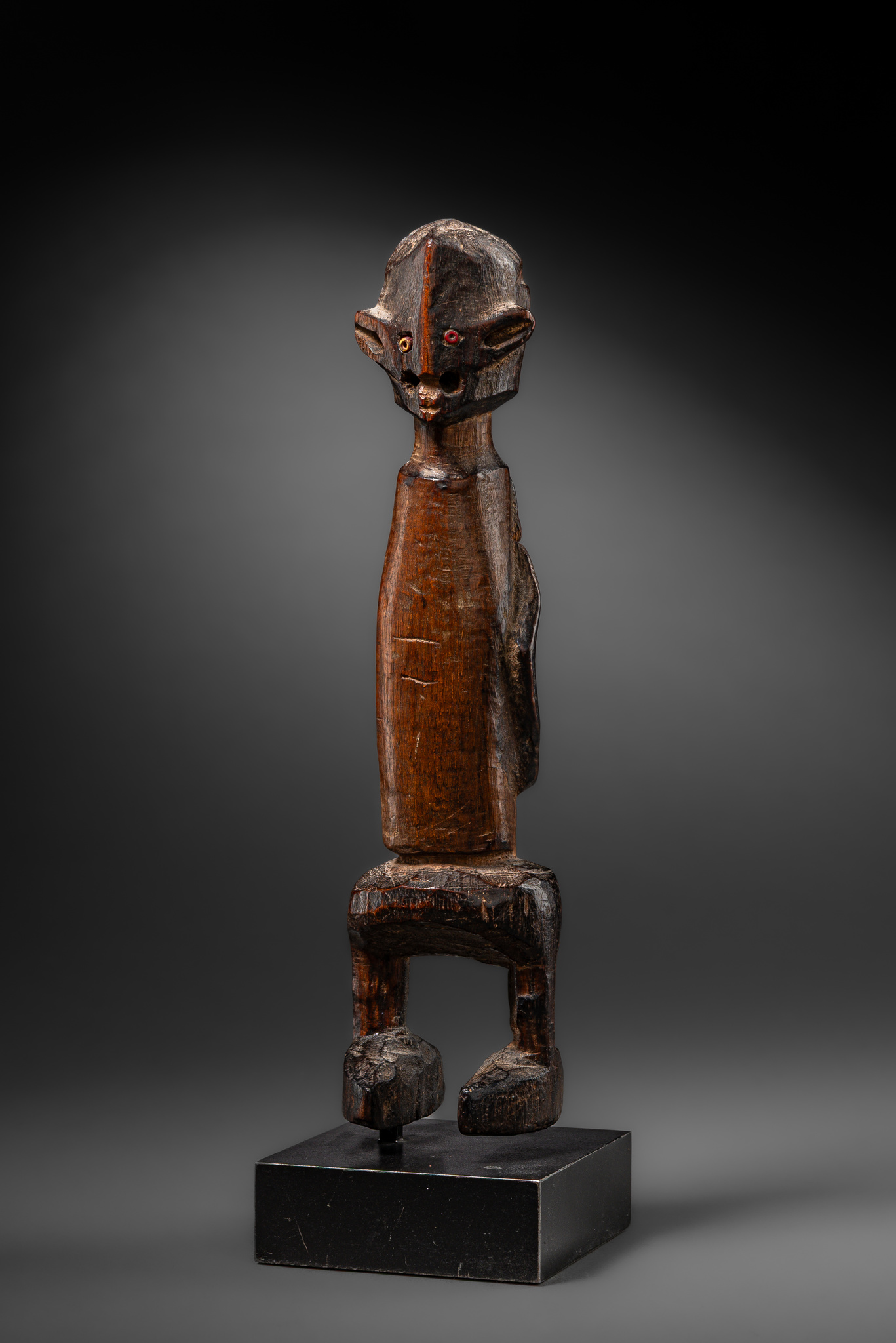 Small standing figure, D. R. Congo, Azande, Size: H: 18,5 cm (H: 7.3 inch), ID: 3053470