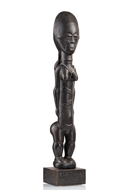 Weibliche Figur "blolo bla", 19. Jh., Côte d'Ivoire, Baule, Größe: H: 49 cm (H: 19.3 inch), ID: 3053460