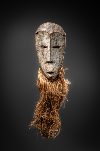 Mask "lukwakongo", D. R. Congo, Lega, Size: H: 15,6 cm (H: 6.1 inch), ID: 3053548
