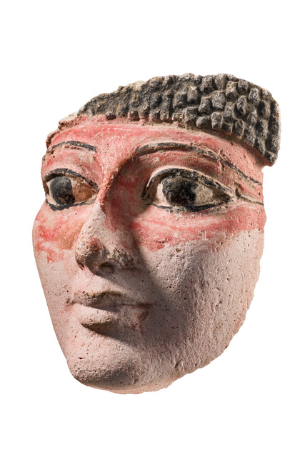 Fragment einer Sarkophagmaske, Ptolemäische Periode, ca. 300 - 30 v.Chr., Ägypten, Größe: H: 14,6 cm (H: 5.7 inch), ID: 3053537