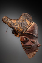 Anthropomorphic mask "mbuya", D. R. Congo, Pende, Size: H: 34 cm (H: 13.4 inch), ID: 3053669 - 5/5