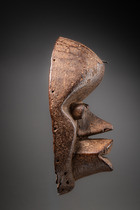 Anthropomorphic mask "zakpai", Côte d'Ivoire, Dan, Size: H: 24,5 cm (H: 9.6 inch), ID: 3053634 - 3/4