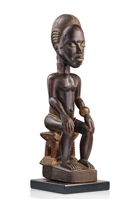 Figure masculine assise "asie usu", Côte d'Ivoire, Baoulé, Taille: H: 46,5 cm (H: 18.3 inch), ID: 3053648