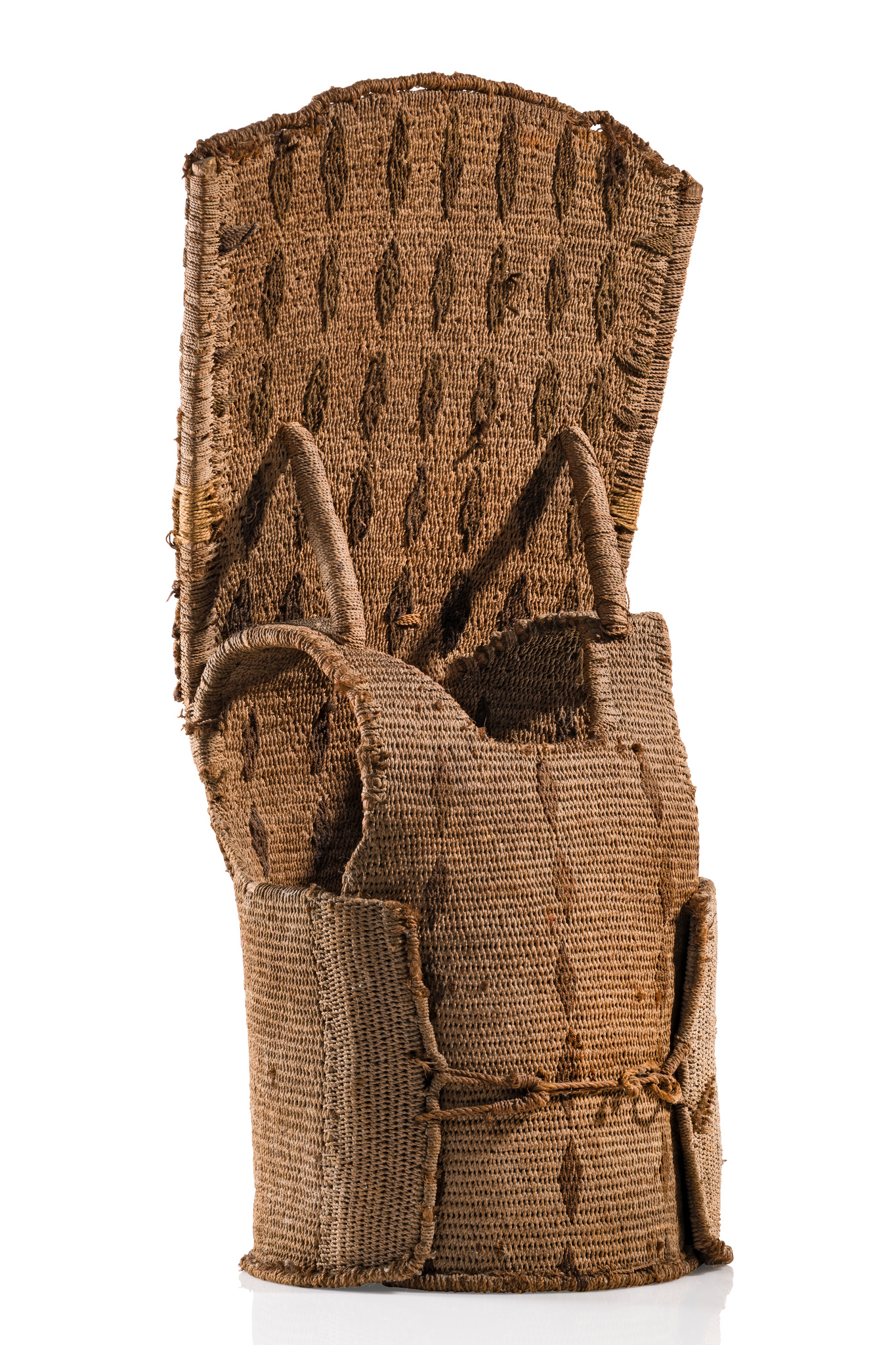 Woven armour, Kiribati - Gilbert Islands, Size: H: 84 cm (H: 33.1 inch), ID: 3053720