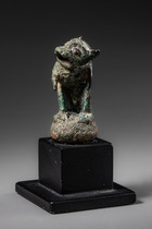Élément sommital en forme de vyala, vers IXe/Xe siècle, Indonésie - Java central, Taille: H: 5 cm (H: 2.0 inch), ID: 3053721 - 2/5