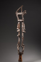 Dance crest with two human figures and an animal sculpture, Nigeria, Urhobo, Size: H: 80,5 cm (H: 31.7 inch), ID: 3053667 - 2/4