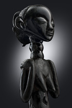 Kniende weibliche Ahnenfigur, D. R. Kongo, Luba, Größe: H: 37 cm (H: 14.6 inch), ID: 3053731 - 4/4