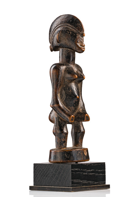 Kleine weibliche Figur "tugubele", Côte d'Ivoire, Senufo, Größe: H: 18,5 cm (H: 7.3 inch), ID: 3053698