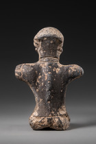 Seated Vinca idol, 5th millennium BC, Danube region, Balkans, Size: H: 9 cm (H: 3.5 inch), ID: 3053754 - 4/6