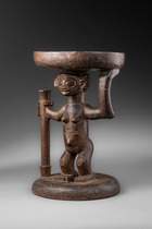 Karyatidenhocker, D. R. Kongo, Chokwe, Größe: H: 27,5 cm D: 17,5 cm (H: 10.8 inch D: 6.9 inch), ID: 3053736 - 3/7